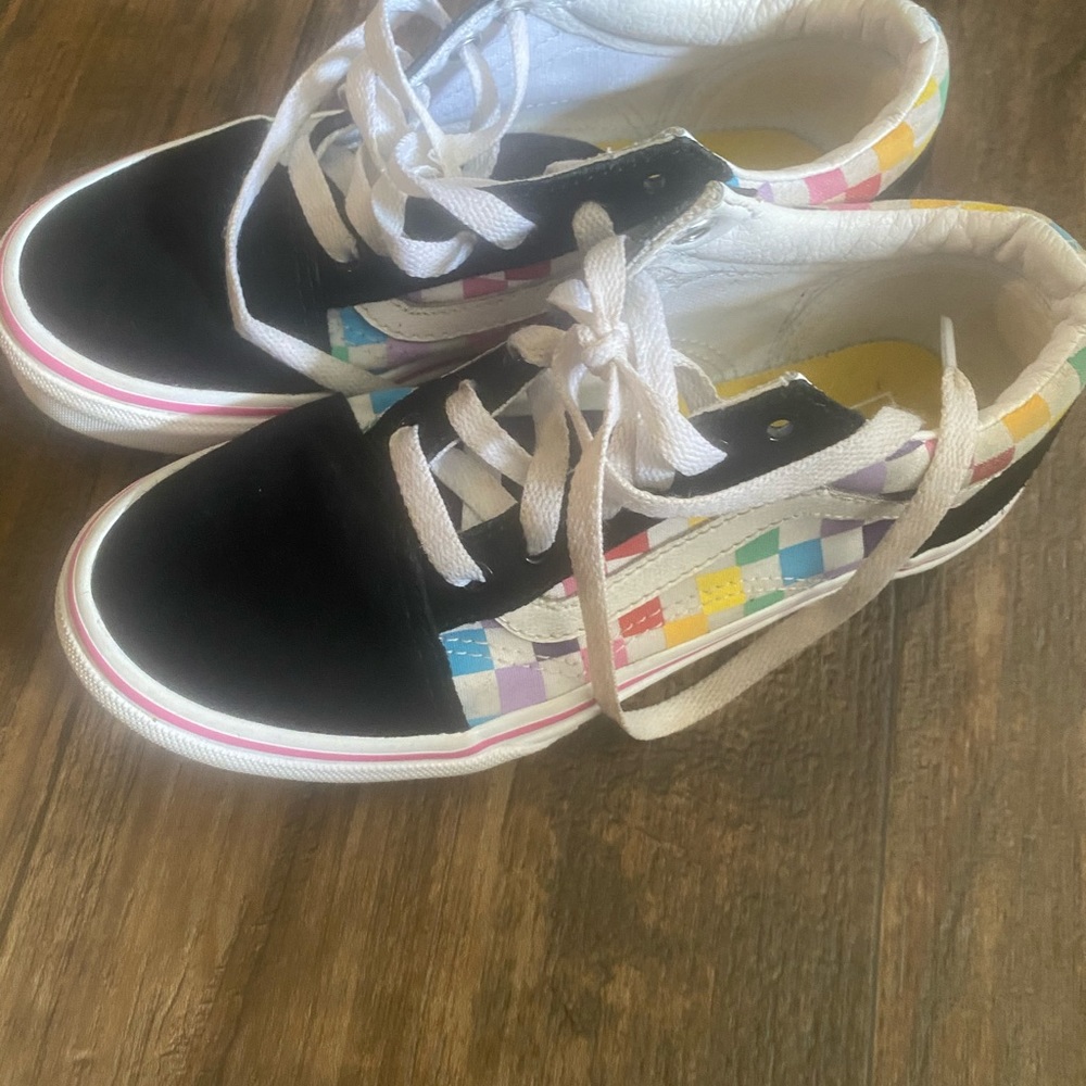 Vans - Picture 5 of 5